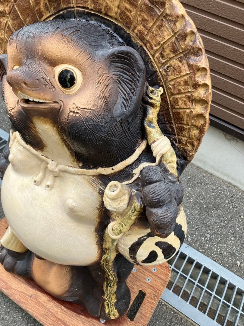 引取限定　たぬきの置物 大きな帽子 酒瓶付