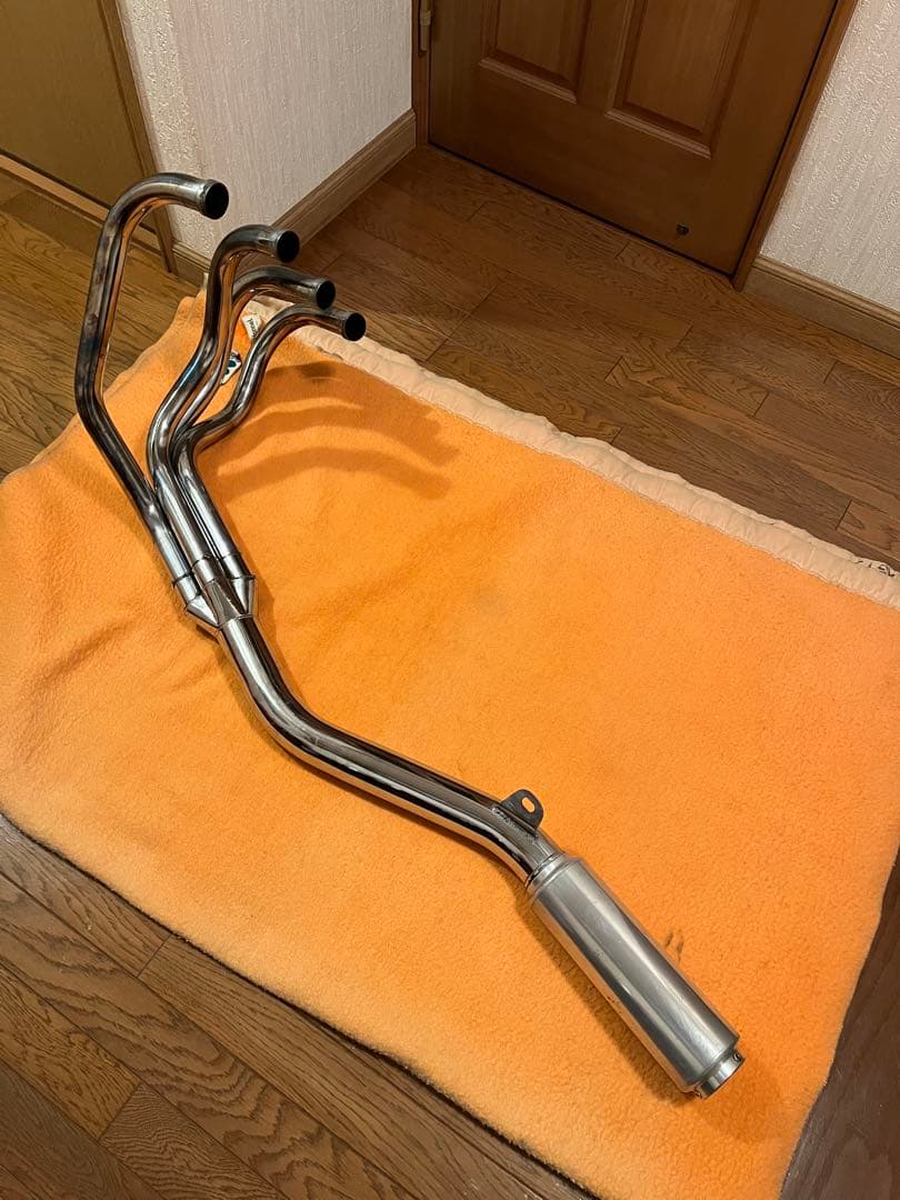 しばっち、cb750fヨシムラサイクロンマフラー