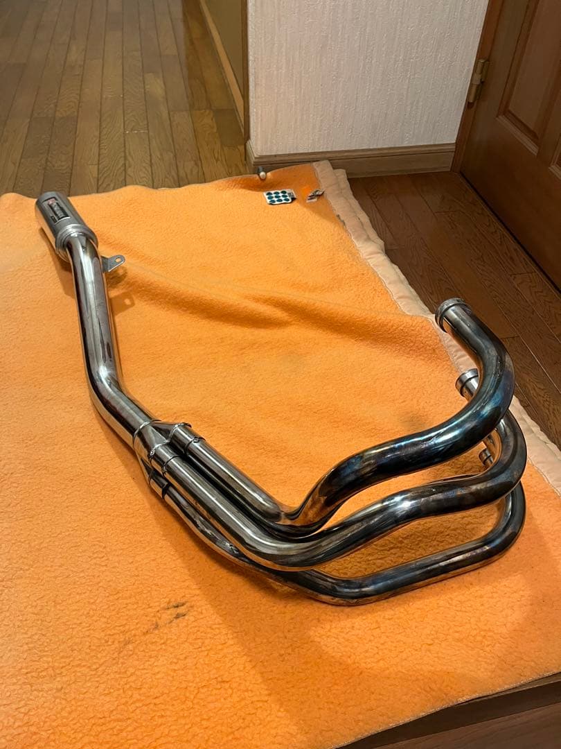 しばっち、cb750fヨシムラサイクロンマフラー