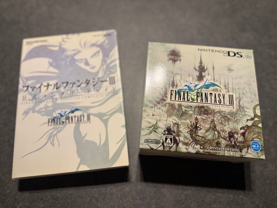 美品 NINTENDO DS LITE FF3 クリスタルエディション レア