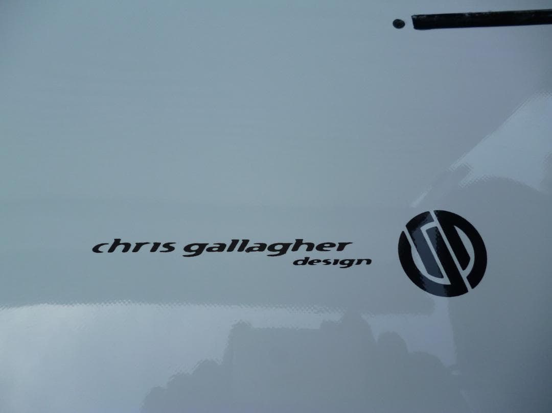 ま*ん様 サーフボード「サンタクルーズ」FANG Model ！５フィン 超浮力