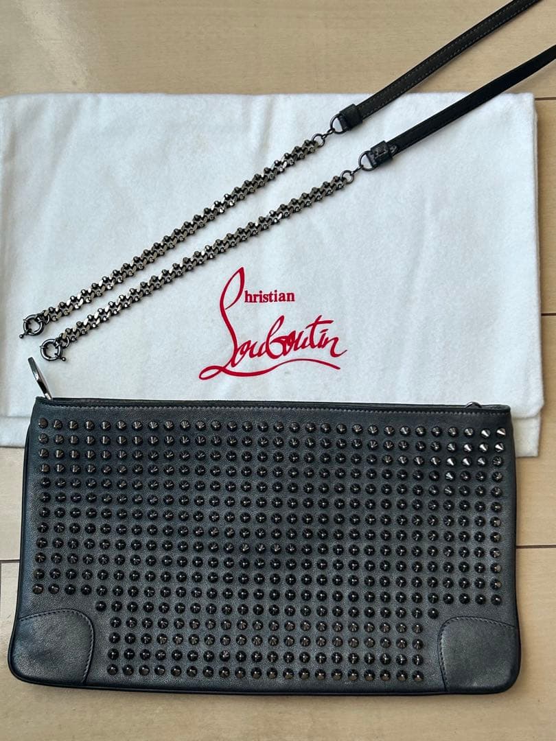 Christian Louboutin クラッチ　男女可　ショルダー斜めがけ