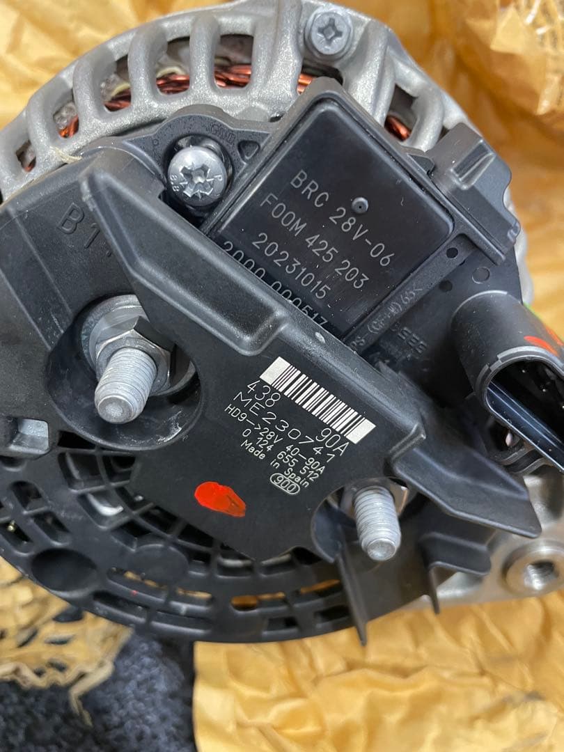 三菱ふそう オルタネーター ME230741