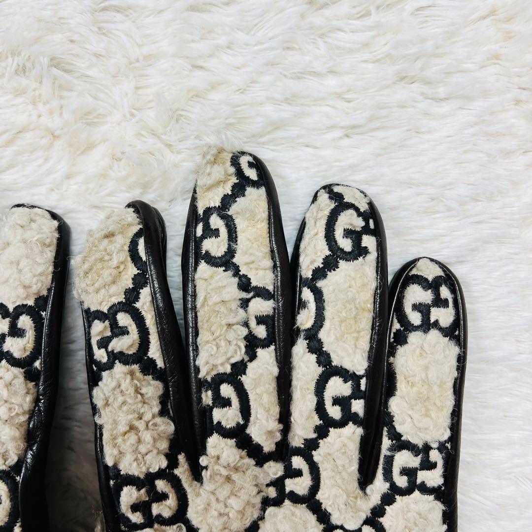 ⭐️希少⭐️グッチ　カーリー　ムートン手袋　ラムレザー　GGエンボス モノグラム