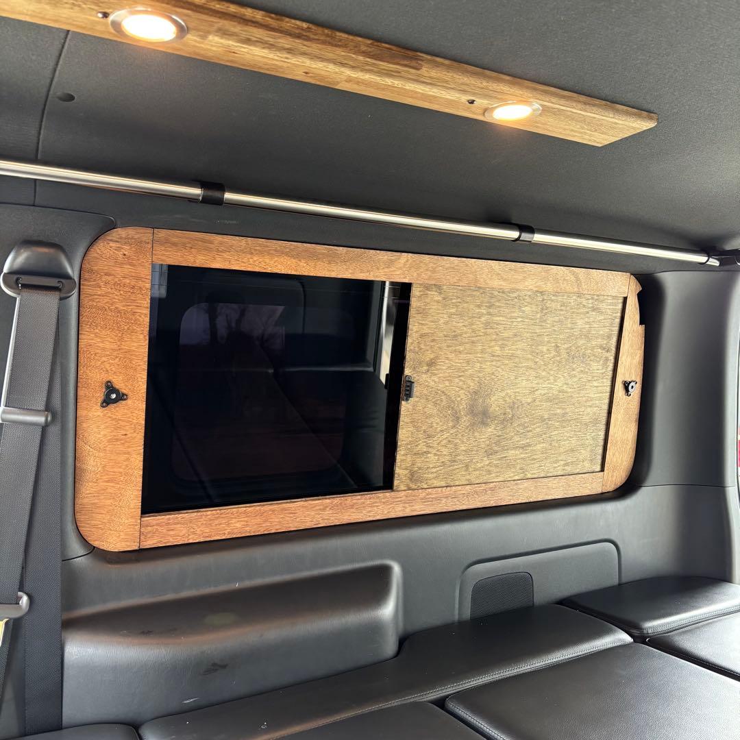 ハイエース 窓埋めパネル 開閉式 左右セット 断熱シート加工 エボニー