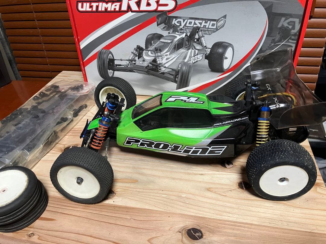 KYOSHO ULTIMA RB5 ホビーラジコン
