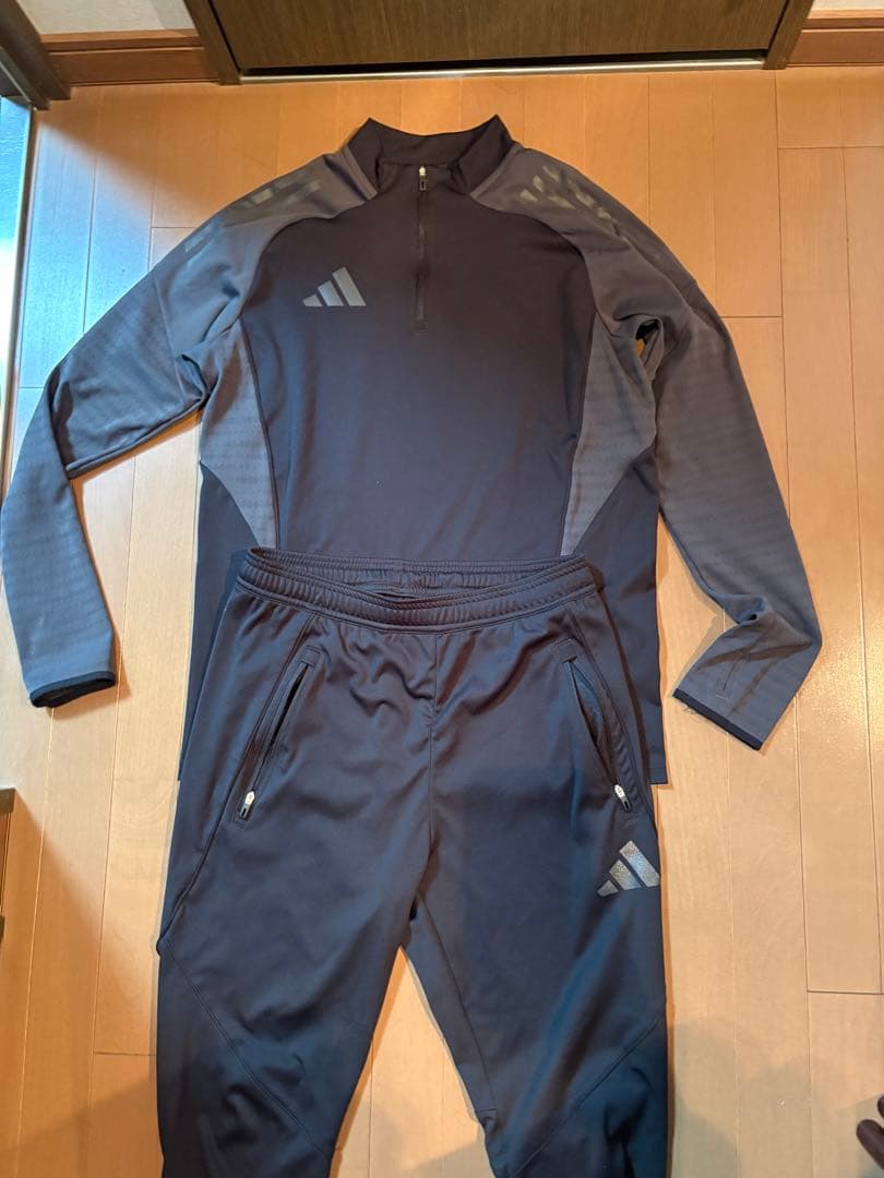 TIRO25 コンペティション KM クォータージップ トラックトップ上下セット