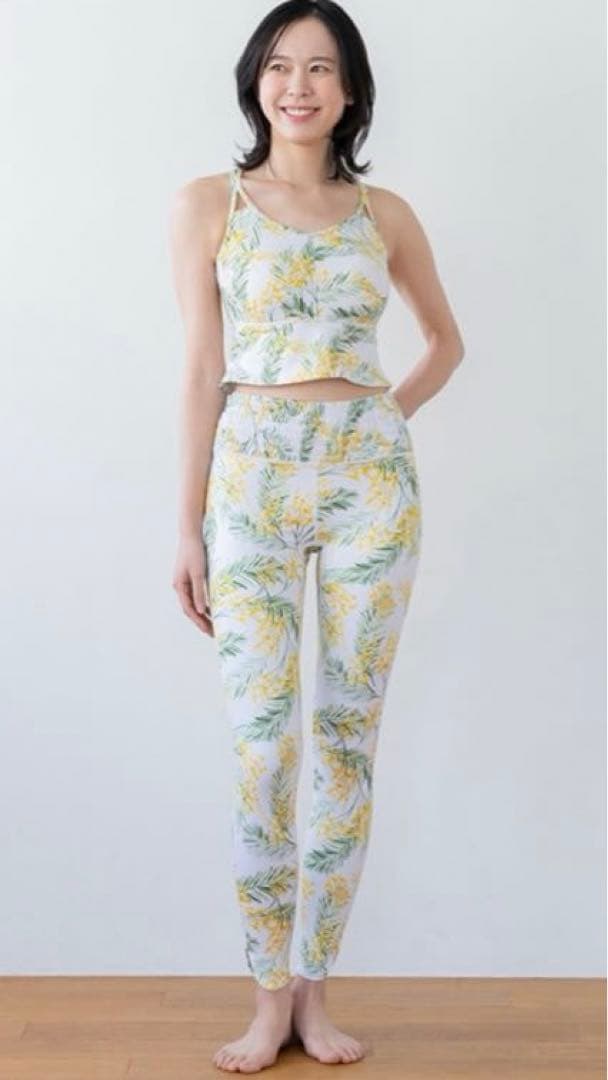 【新品】SUKALA スプリングフラワーシャーリングレギンス　ミモザ　S