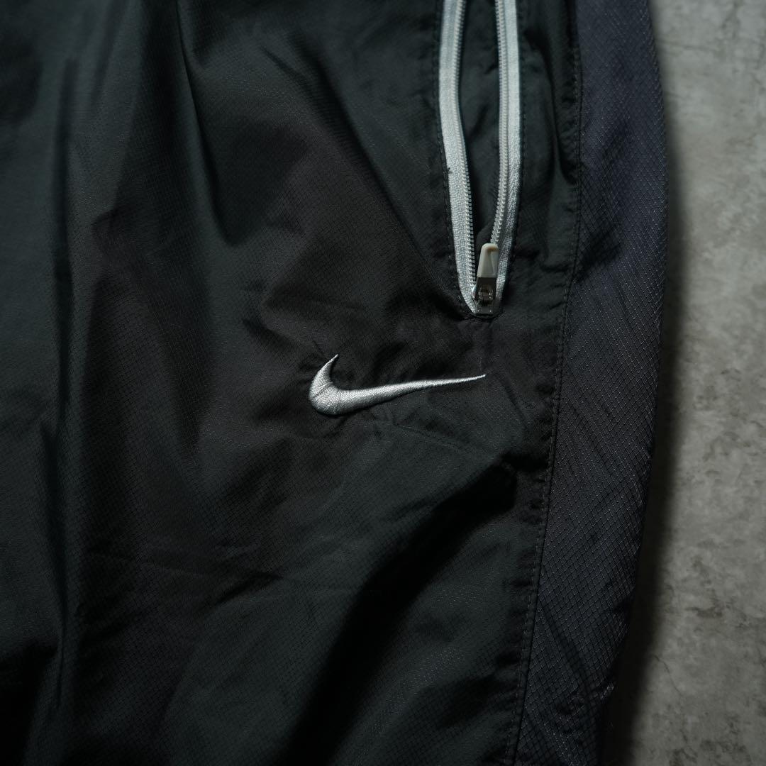 00s NIKE 中綿ナイロンパンツ 刺繍ロゴ バギーワイド ブラック y2k