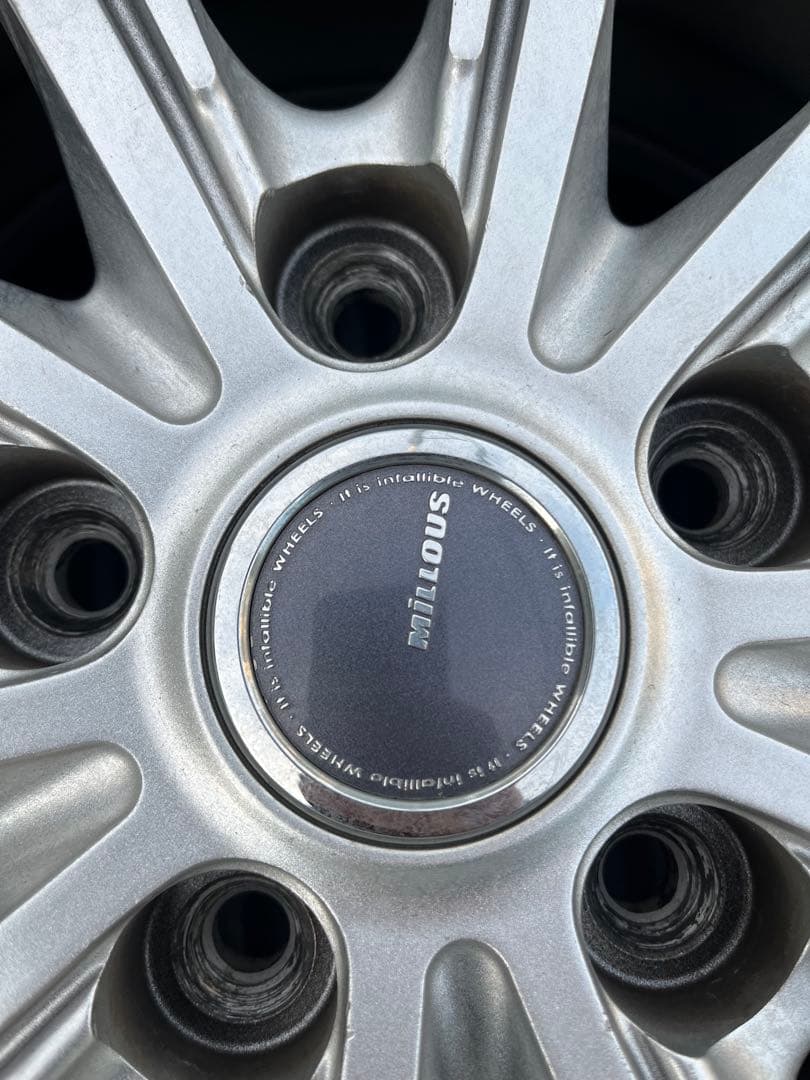 MiLLOUS 15インチ PCD114.3 5穴 6j +53