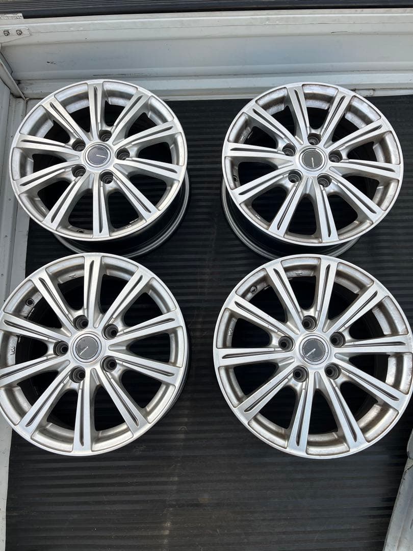 MiLLOUS 15インチ PCD114.3 5穴 6j +53