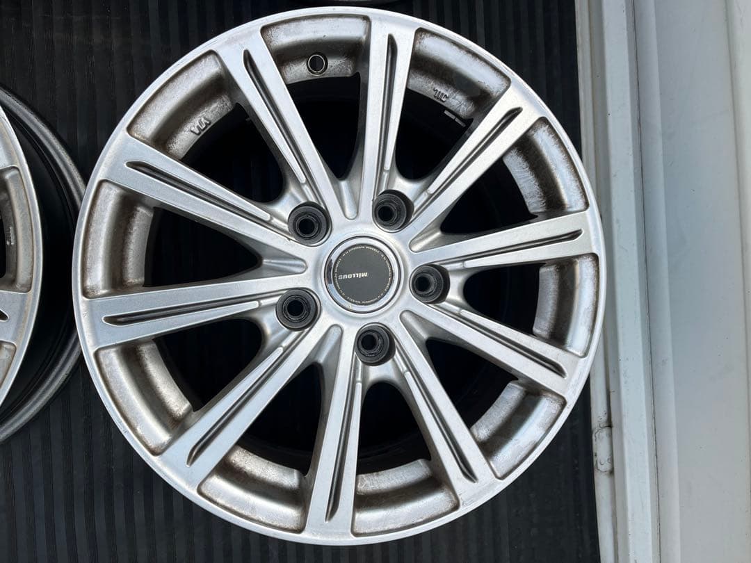 MiLLOUS 15インチ PCD114.3 5穴 6j +53