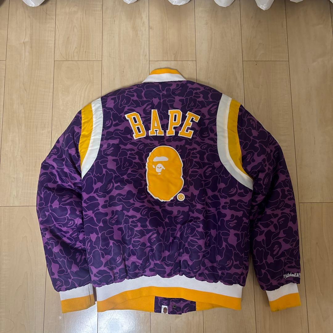 BAPE LAKERS スタジャン Lサイズ