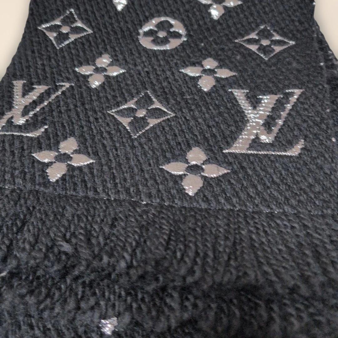 LOUIS VUITTON　マフラー