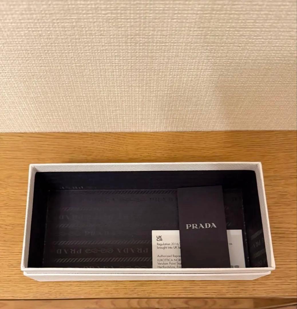 Prada Symbole sunglasses スクエアサングラス ロゴ