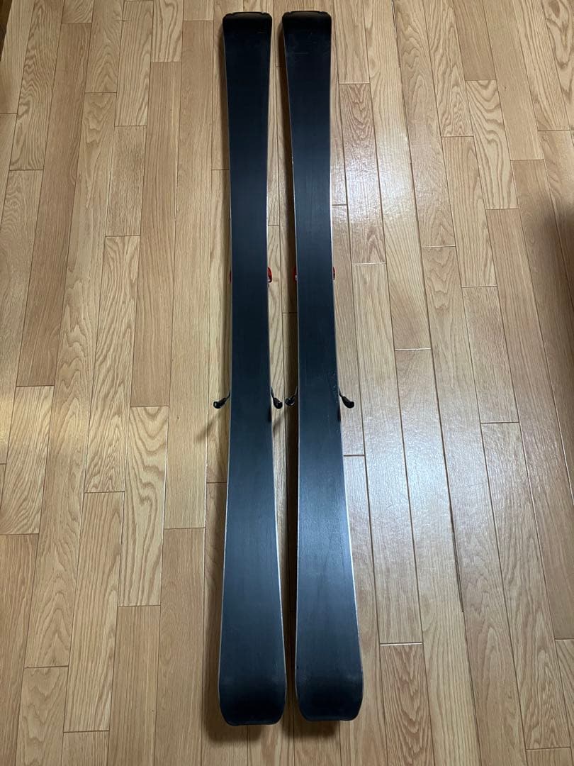 フォルクル　カービングスキー