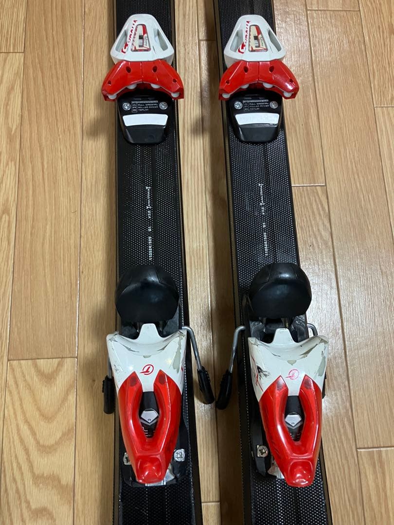 フォルクル　カービングスキー