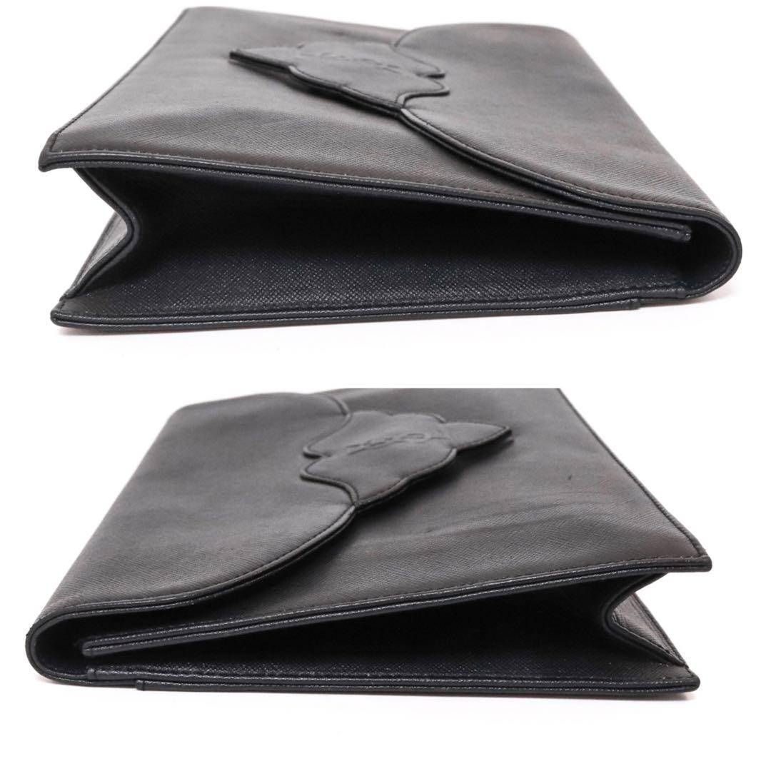 イブサンローラン　YSL ロゴ型押し　クラッチバッグ　ブラック