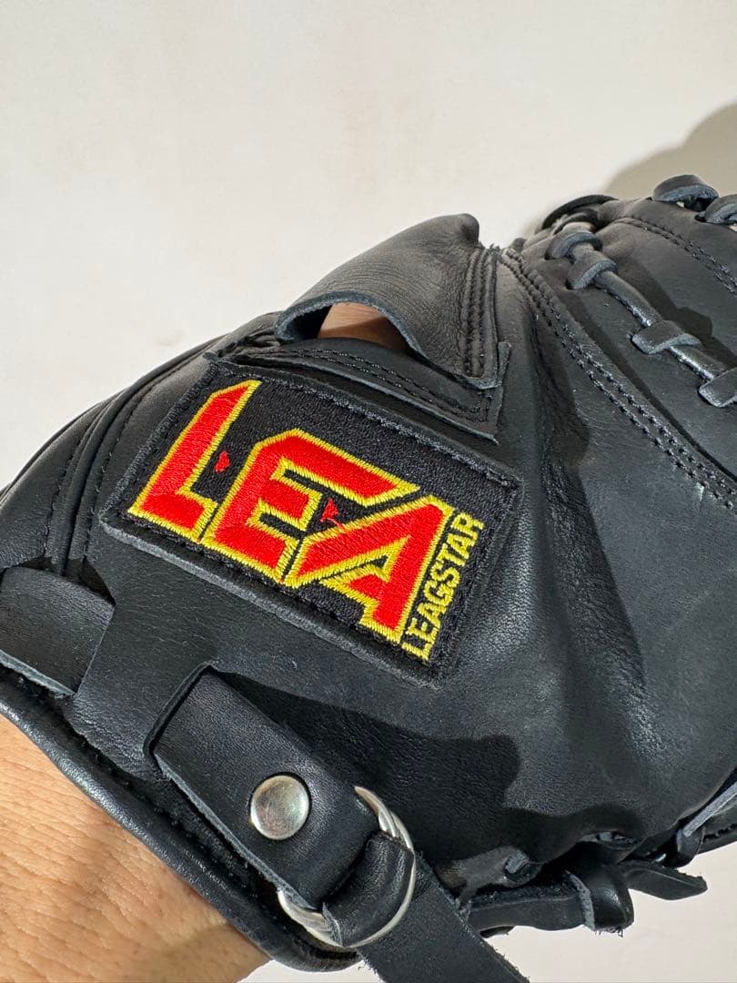 LEAG STAR 黒 キャッチャーミット　グローブ