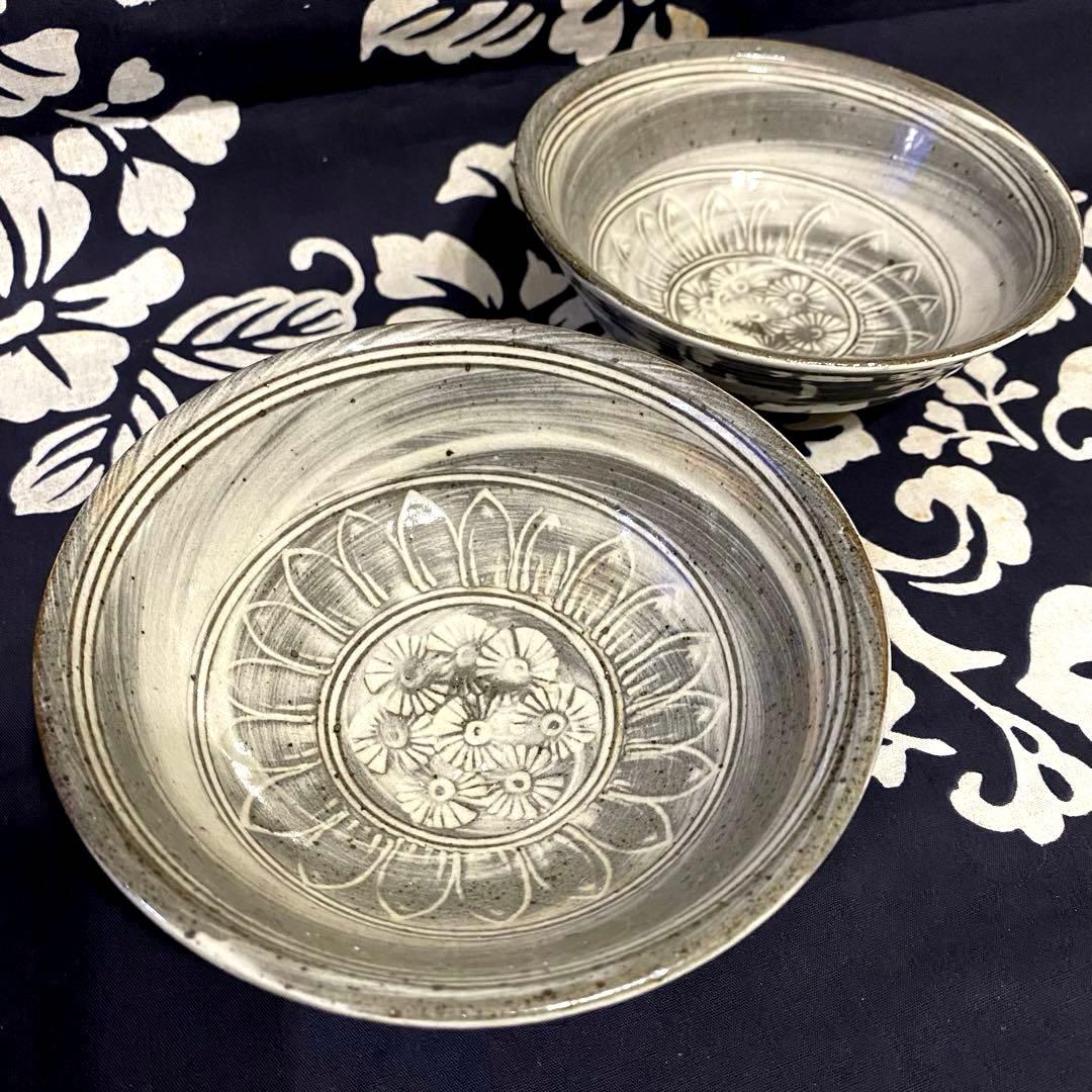 唐津焼作家　中里太亀　三島茶碗・鉢　刷け目　在銘有り・箱無し　二客組　茶道具②