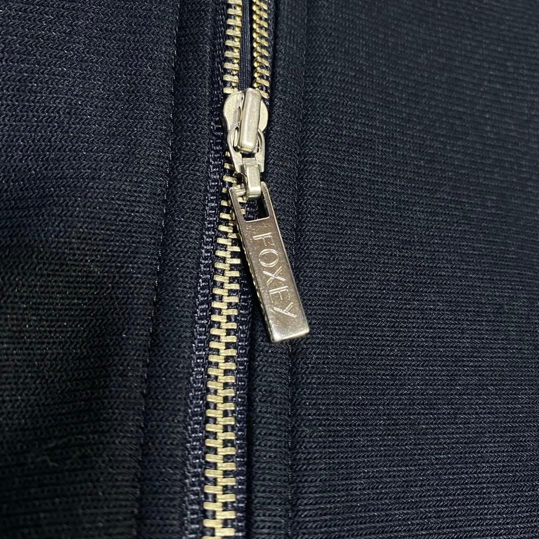 フォクシー 首元ロゴ ブルゾン クロップドトラックジャケット ネイビー38