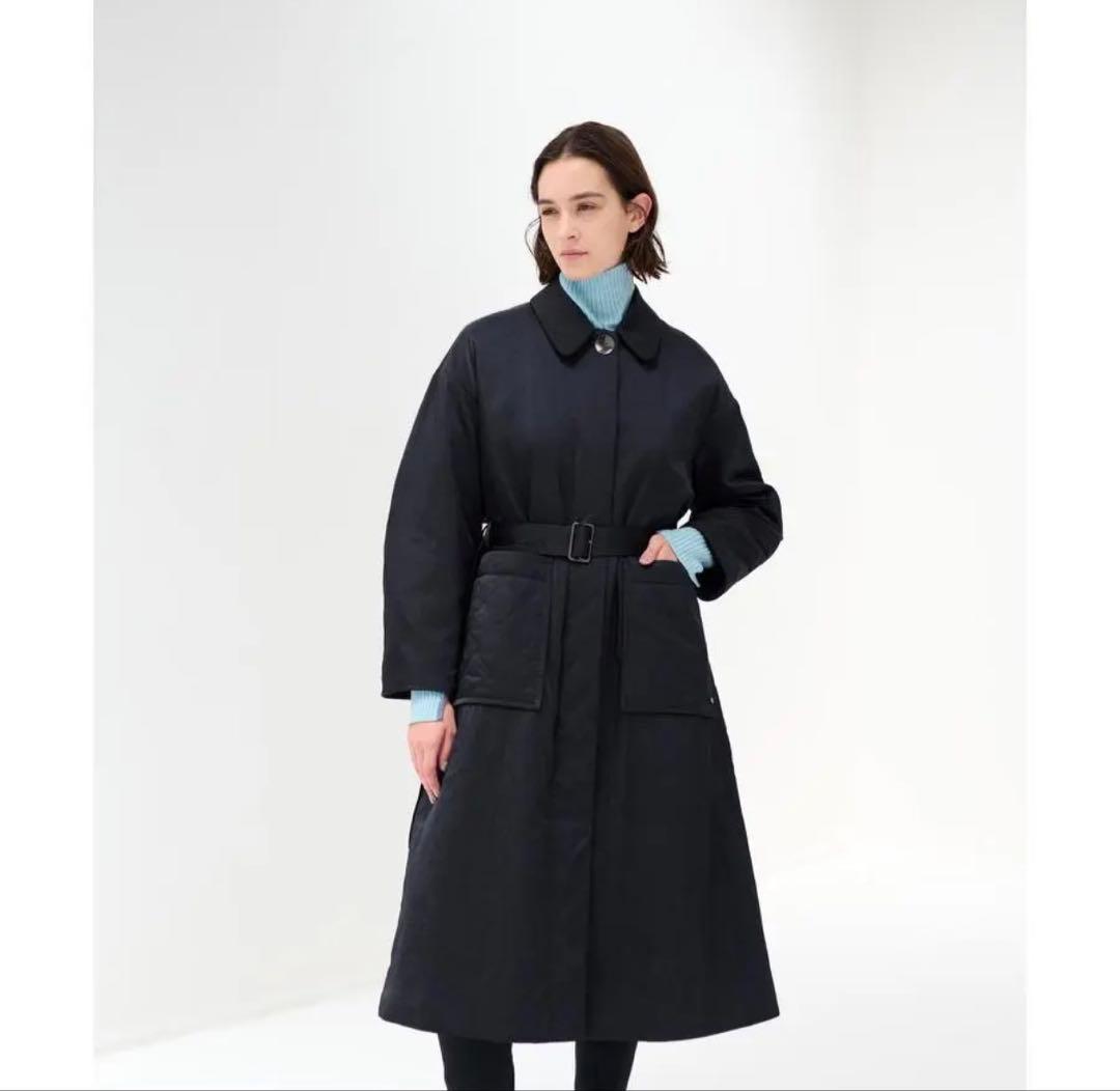 LANVIN ランバンオンブルー　 中綿コート　ネイビー　ベルトあり　光沢