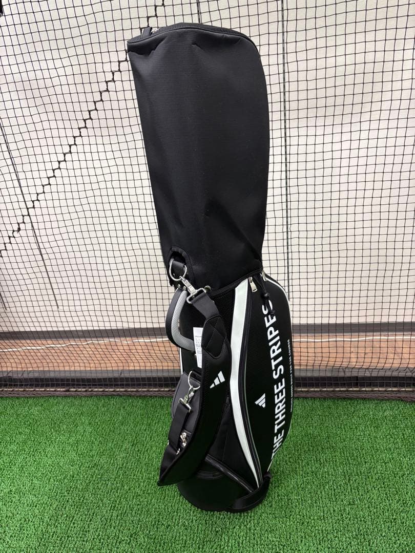 新品未使用　アディダス　軽量キャディバッグ