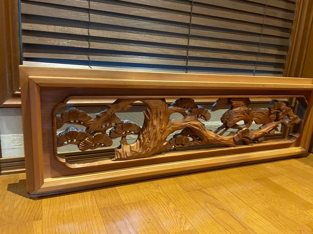2つセット　欄間　鶴と松のデザイン　彫刻　両面彫り