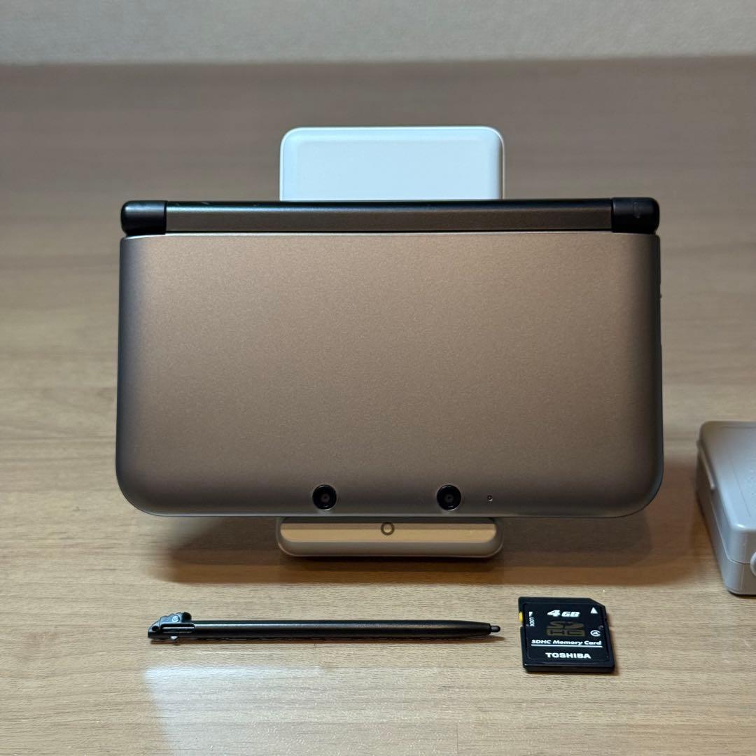 6-011 ニンテンドー3DS LL シルバー×ブラック