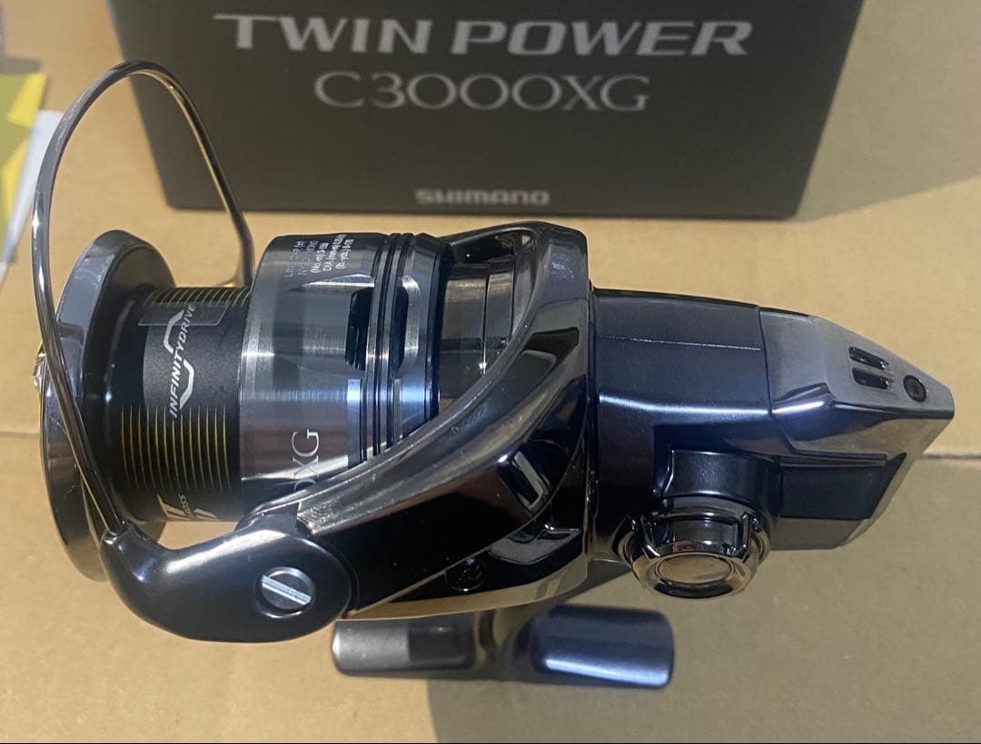 SHIMANO 24ツインパワー　C3000XG