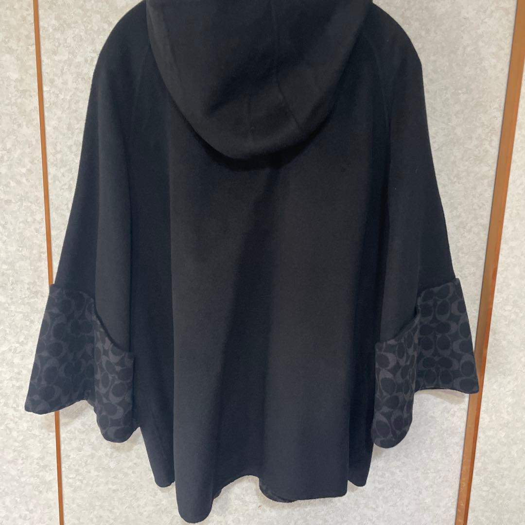 coach コート　新品未使用 フード付き　黒ポンチョ Ｍ