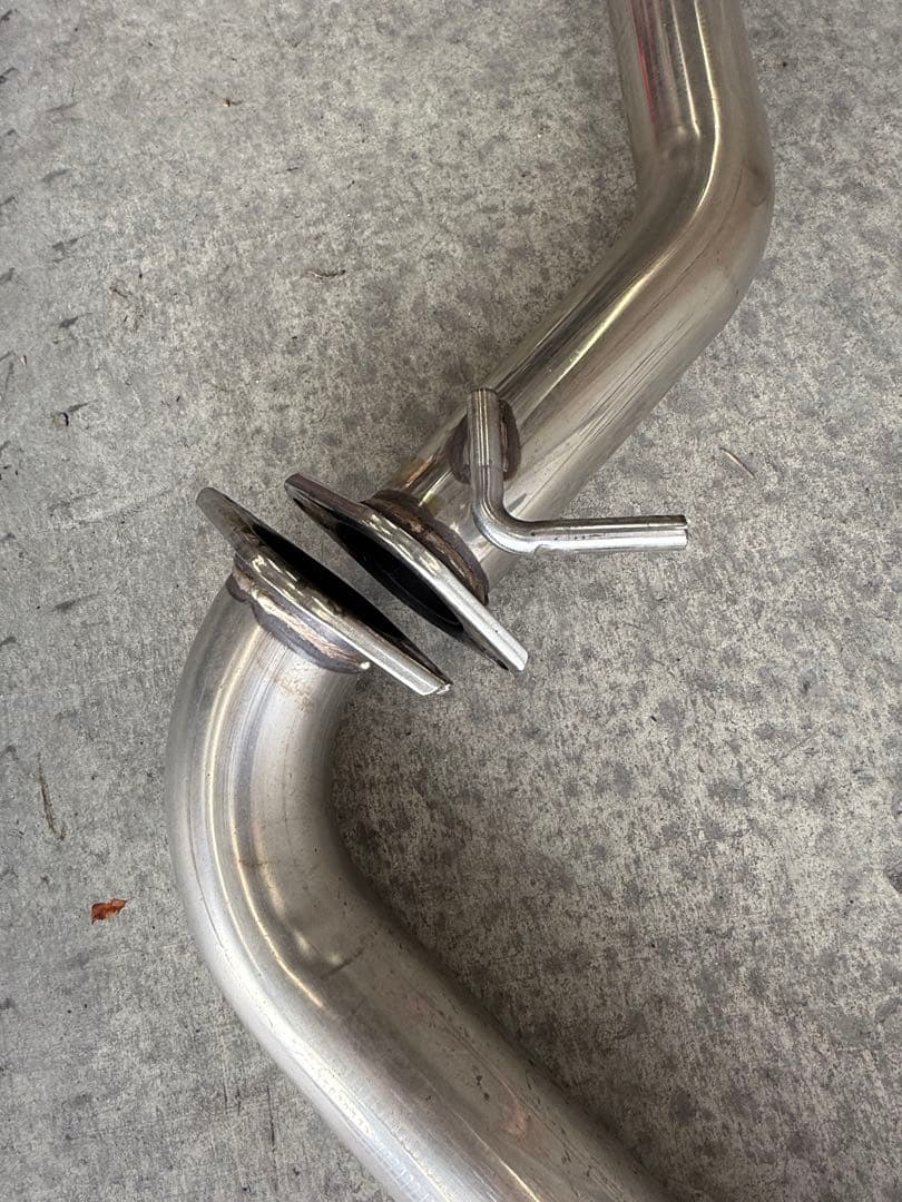 か*た様 GR86 ZN8 社外マフラー メーカー不明 センターパイプ 中古品