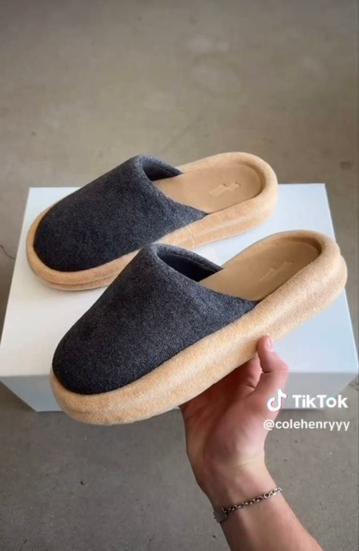 SKYLRK REST SLIPPER ※即完売品