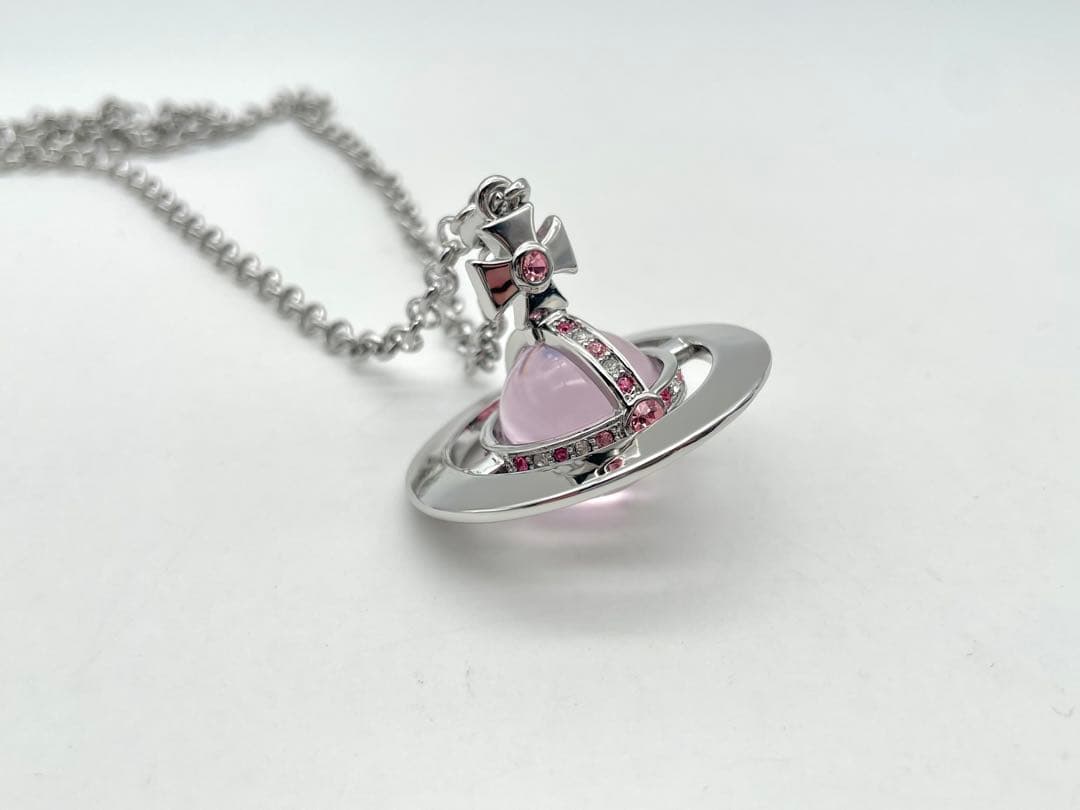 ヴィヴィアン スモールオーブネックレス ピンク