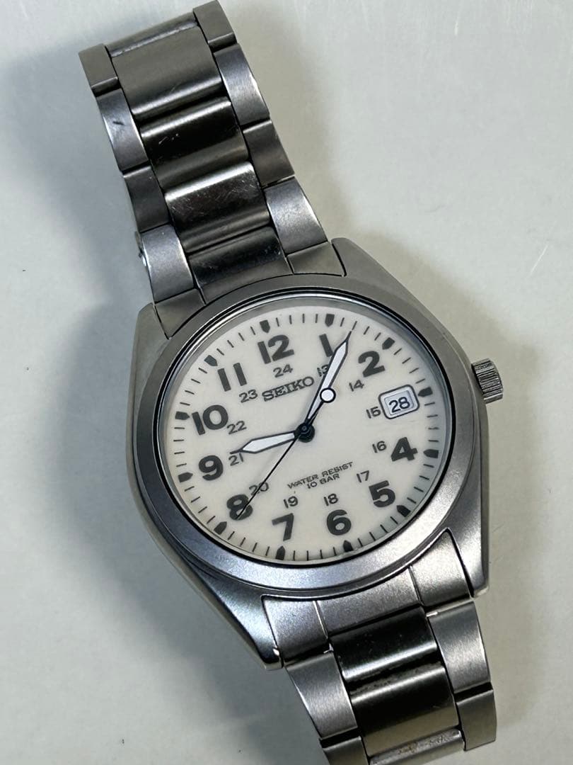 完動 全面蛍光白文字盤SEIKO ミリタリー SBCA003 7N42-8260