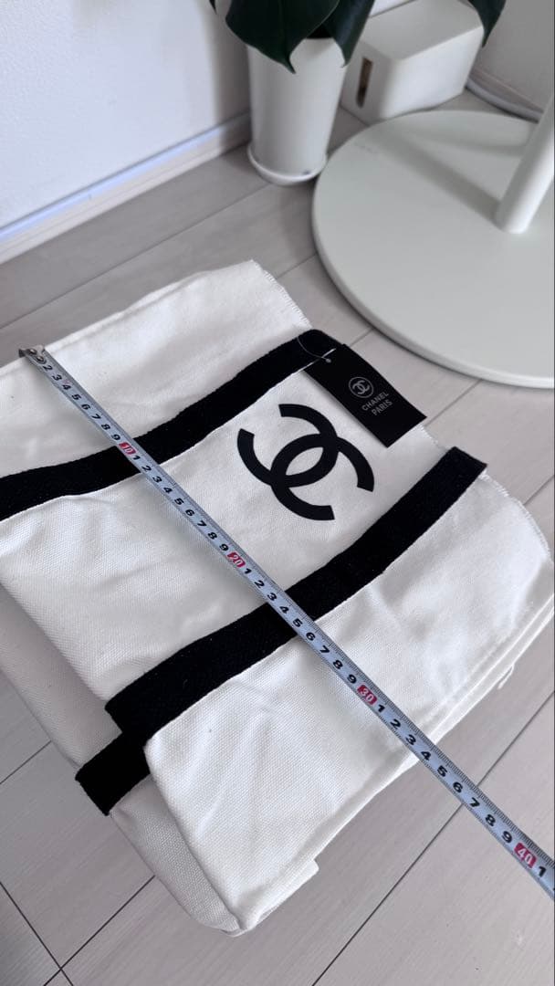 CHANEL キャンバストートバッグ ホワイト