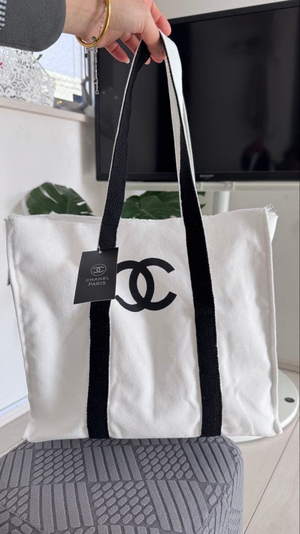 CHANEL キャンバストートバッグ ホワイト