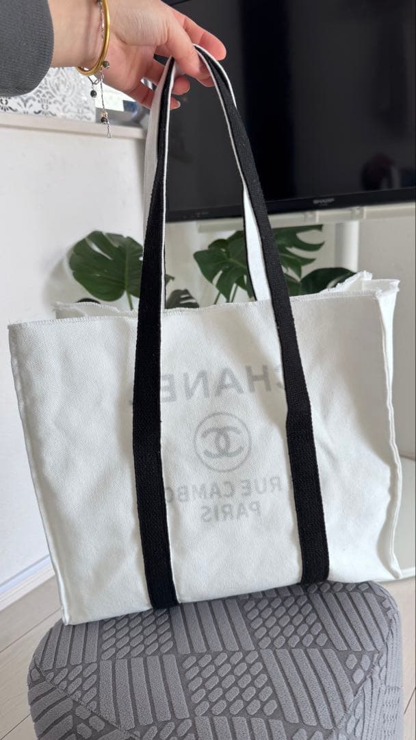 CHANEL キャンバストートバッグ ホワイト