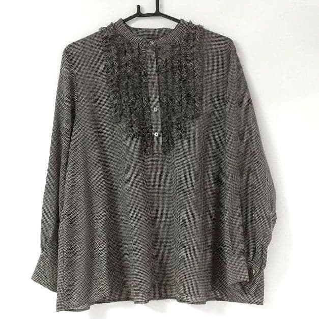 自由区セットアップ ハイツイストビエラプリーツスカート、フロントフリル ブラウス