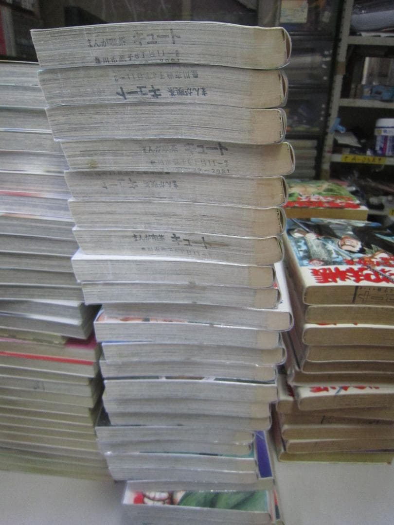 送料込み　鬼平犯科帳 1-104巻セット中８５，８７抜け 　さいとう・たかを