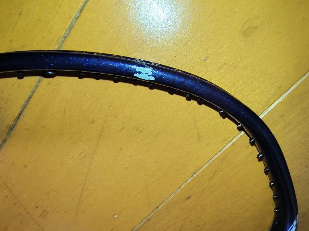 L*N様 YONEX アストロクス100ZZ 4UG5