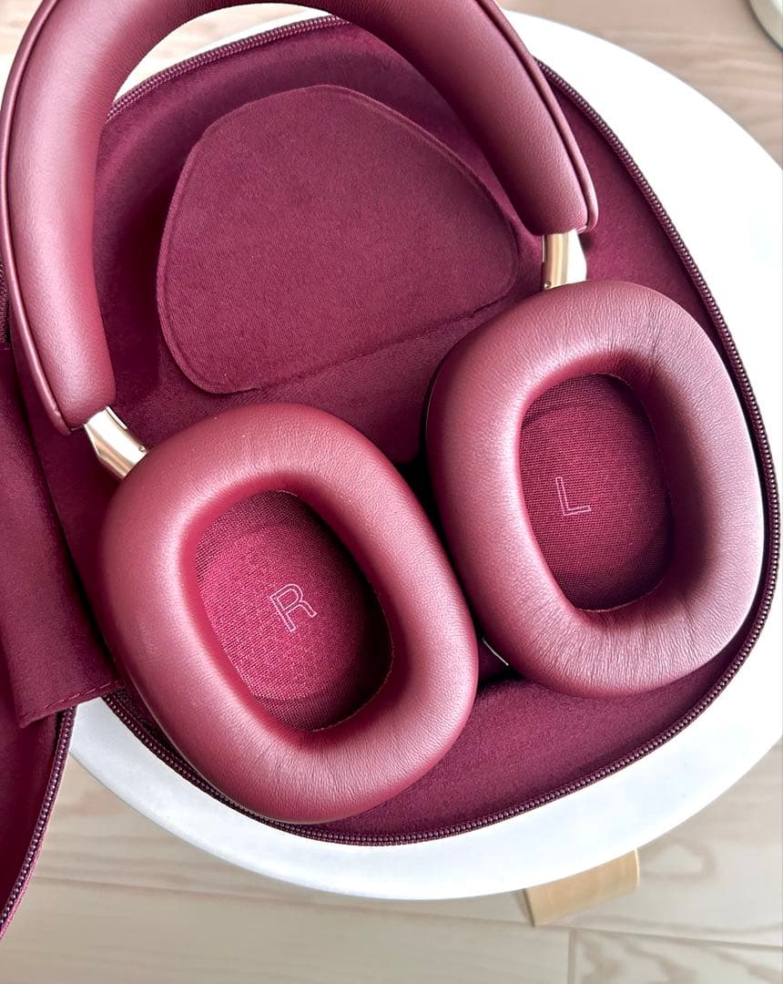 Bowers & Wilkins Px8/RB ワイヤレスヘッドホン