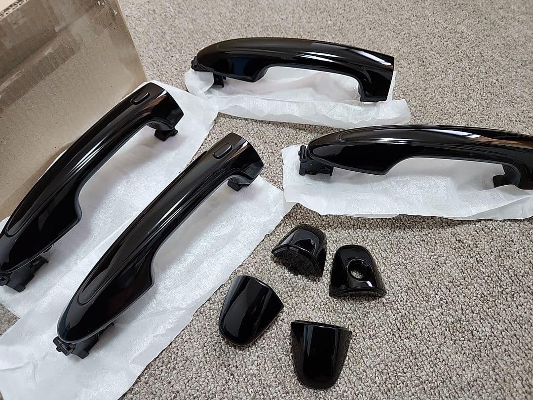 GUN125 ハイラックス アウター ドアハンドル ピアノブラック 純正交換 1