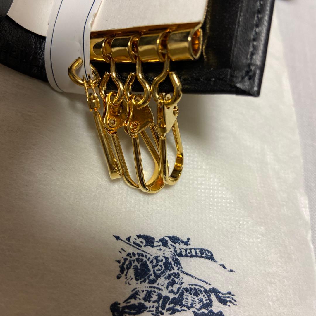 【未使用】バーバリーBURBERRY 4連キーケース 送料込み
