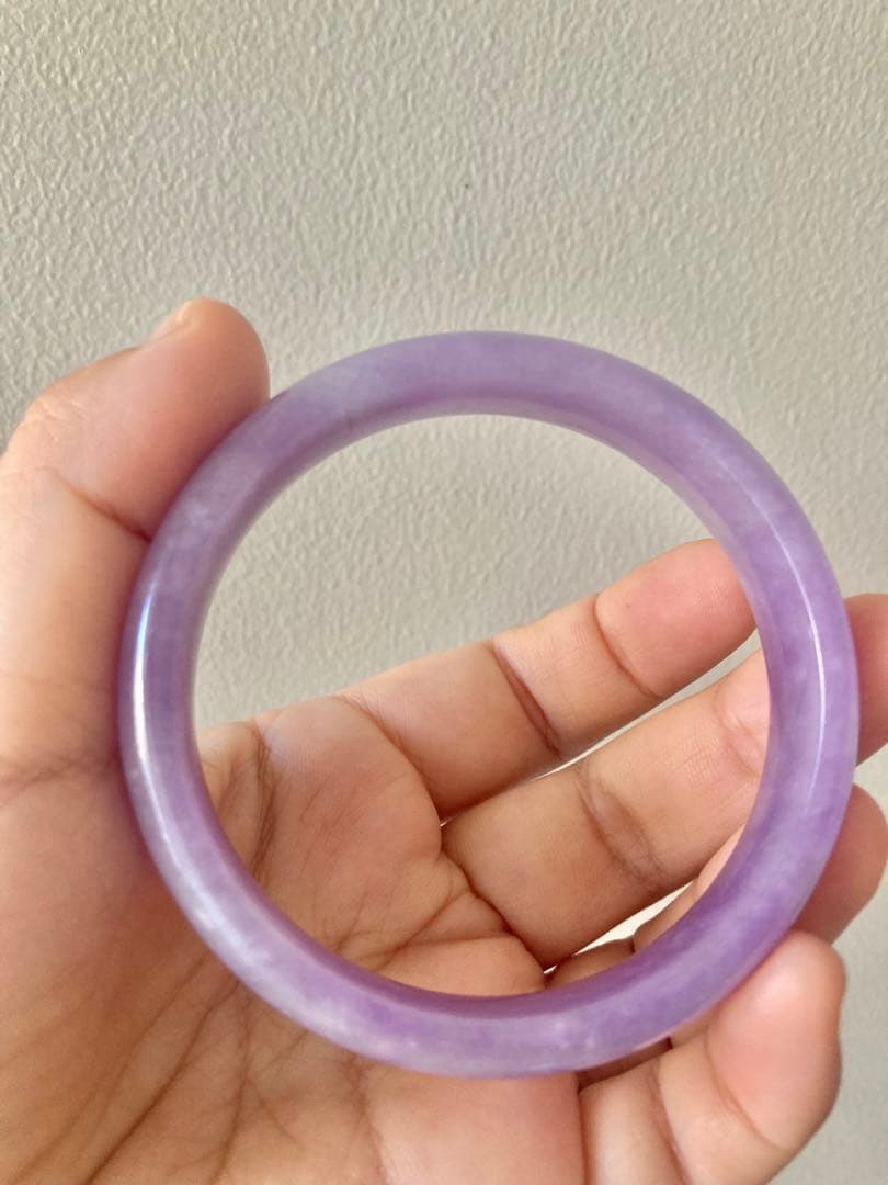 紫翡翠　バングル　ラベンダー　天然石／上品⭐︎美しい紫色　高貴な色⭐︎