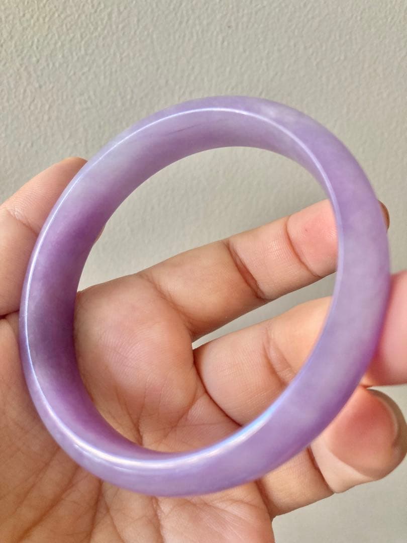 紫翡翠　バングル　ラベンダー　天然石／上品⭐︎美しい紫色　高貴な色⭐︎