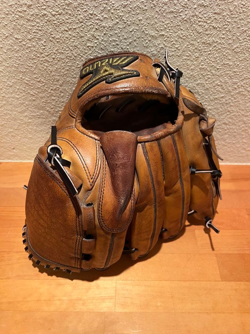 MIZUNO ミズノ 硬式用 投手用 グローブ 16 良型 即使用可 ピッチャー