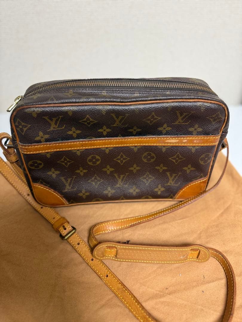 ピ*ア様 Louis Vuitton モノグラム ショルダーバッグ