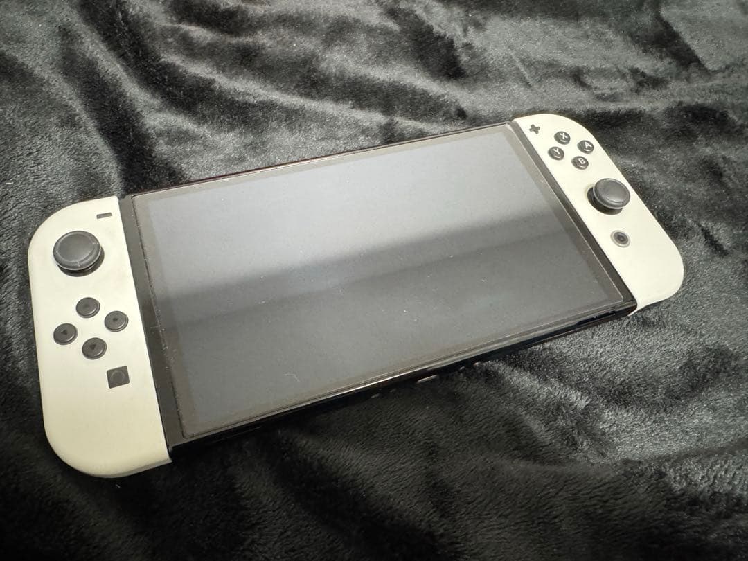 ほぼ新品 Nintendo Switch 有機elモデル 周辺機器セット