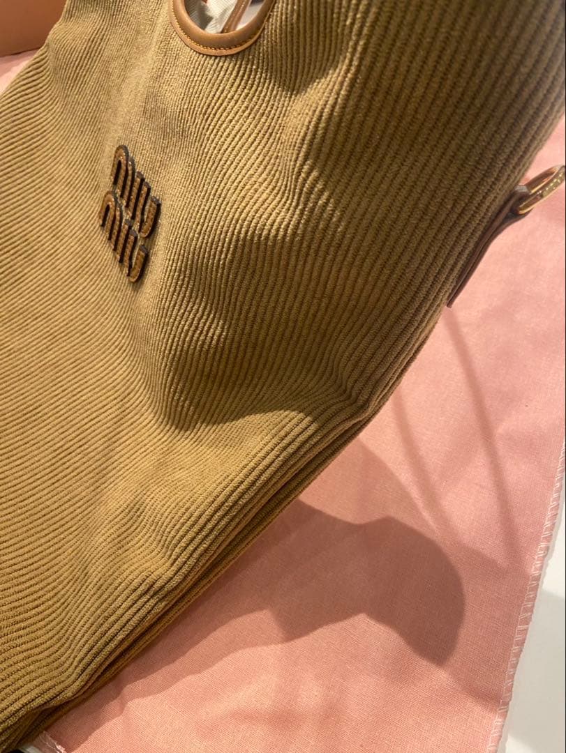 MIU MIU コーデュロイトートバッグ　シナモンカラー　ノベルティ